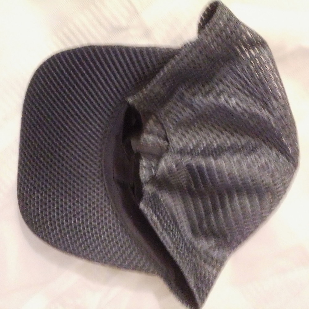 Snap back baseball cap - Picture 7 of 7